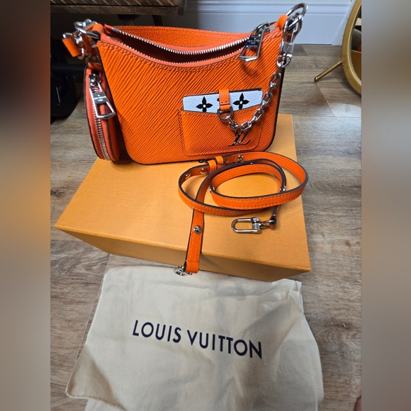Brand New Louis vuitton mini - Picture 3 of 5